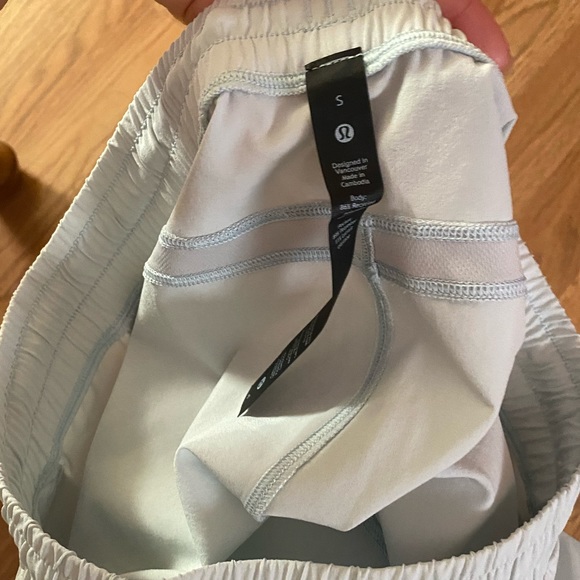 Lululemon Pacebraker Short - Picture 6 of 6